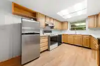104 12749 16 AVENUE - thumbnail 11