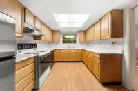 104 12749 16 AVENUE - thumbnail 10