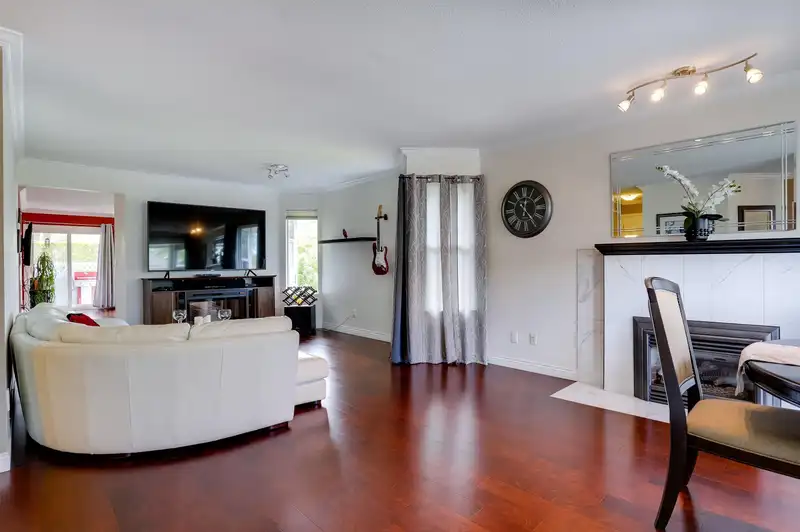 103 14280 19A AVENUE - photo 4 of 23