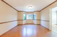 3 1660 148 STREET - thumbnail 9