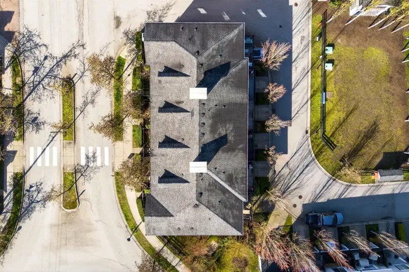 35 11067 BARNSTON VIEW ROAD - photo 3 of 25