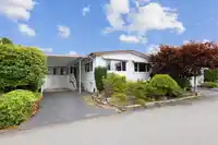 9 15875 20 AVENUE - thumbnail 1