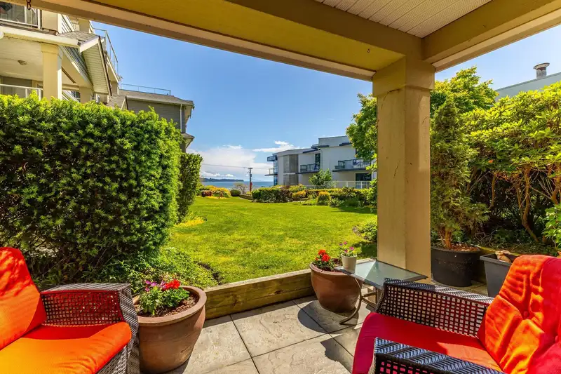 108 15621 MARINE DRIVE - photo 4 of 30