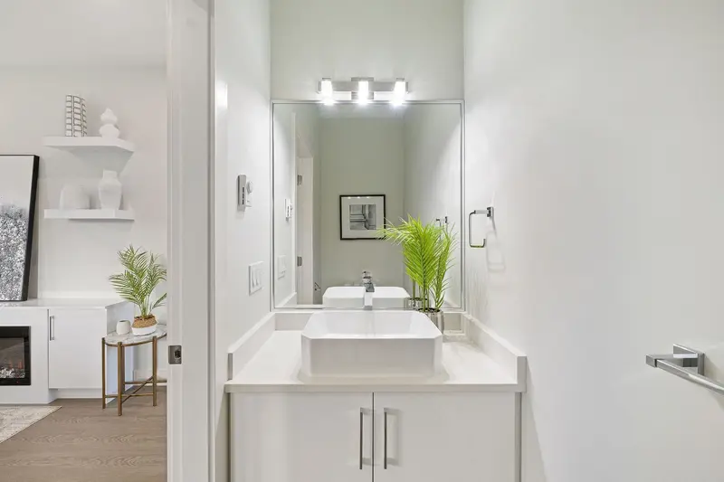 2 14391 61A AVENUE - photo 4 of 25