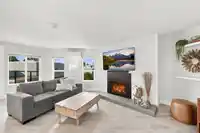 9 15989 MARINE DRIVE - thumbnail 3