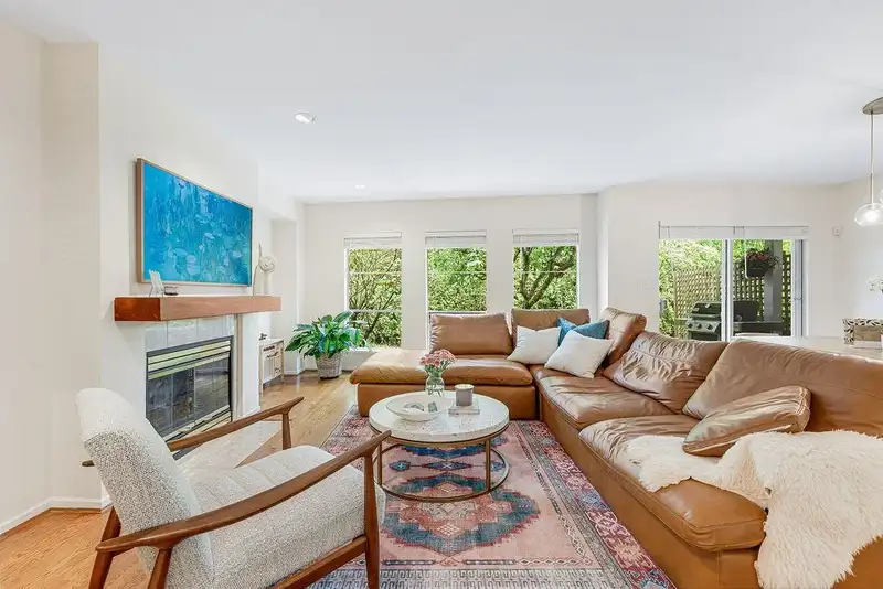 1454 STEVENS STREET - photo 1 of 30