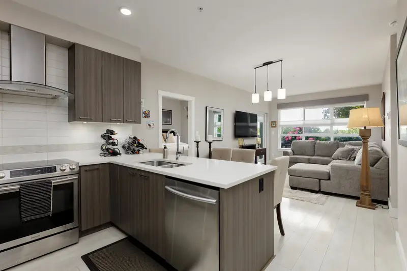 122 4690 HAWK LANE - photo 2 of 23