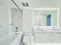 303 1588 JOHNSTON ROAD - thumbnail 15