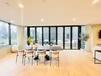303 1588 JOHNSTON ROAD - thumbnail 32