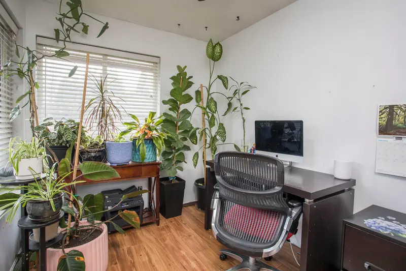 8 20985 CAMWOOD AVENUE - photo 3 of 25