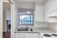 403 15111 RUSSELL AVENUE - thumbnail 9