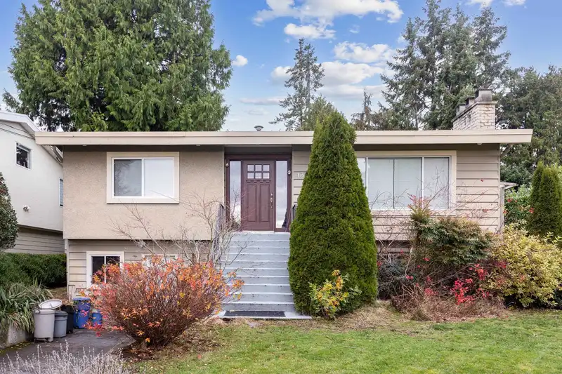 13765 COLDICUTT AVENUE - photo 1 of 32