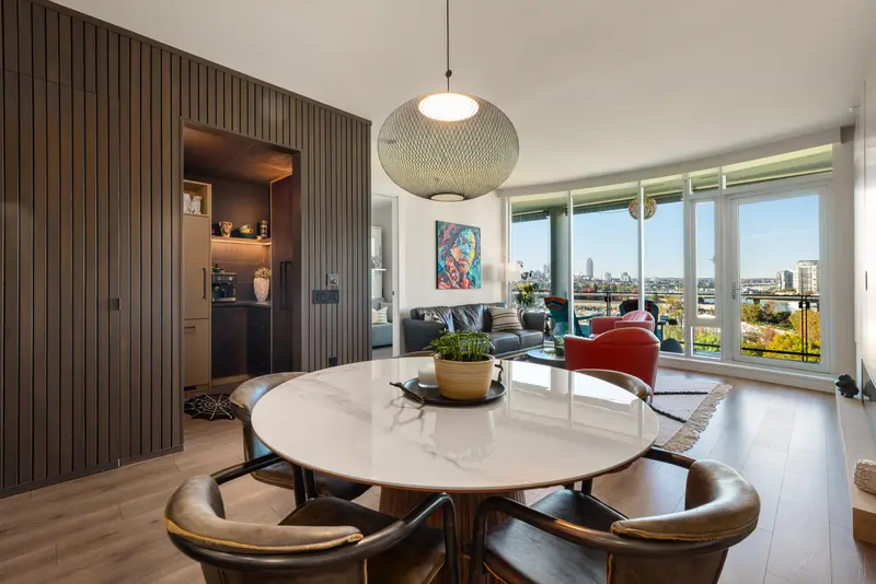 805 1616 COLUMBIA STREET - photo 1 of 25