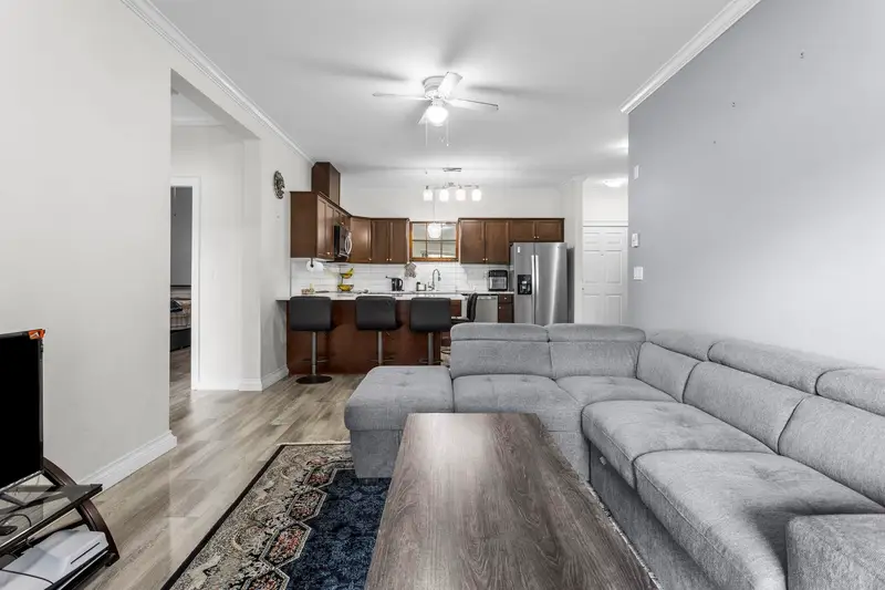 110 46053 CHILLIWACK CENTRAL ROAD - photo 3 of 22