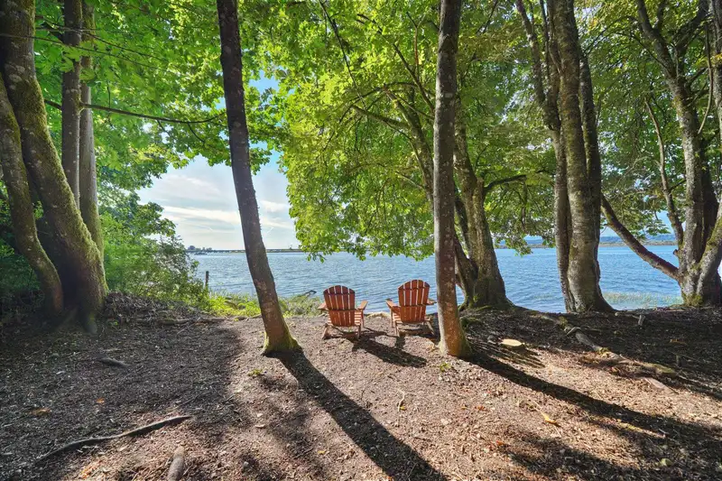 13047 CRESCENT ROAD - photo 4 of 30