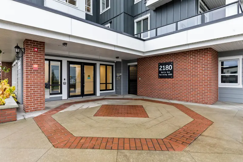 2404 2180 KELLY AVENUE - photo 3 of 25