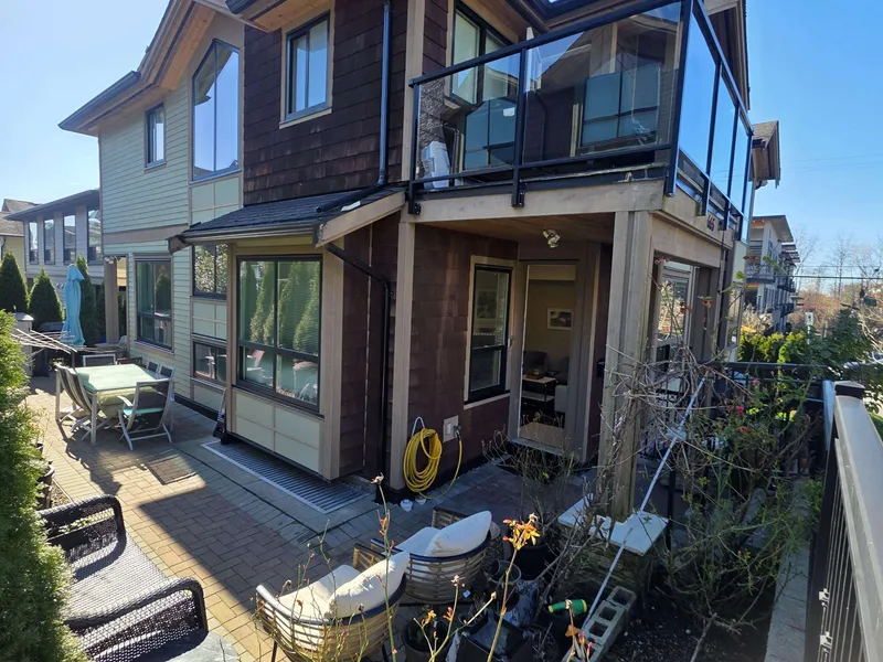 665 W 15TH STREET - photo 3 of 24