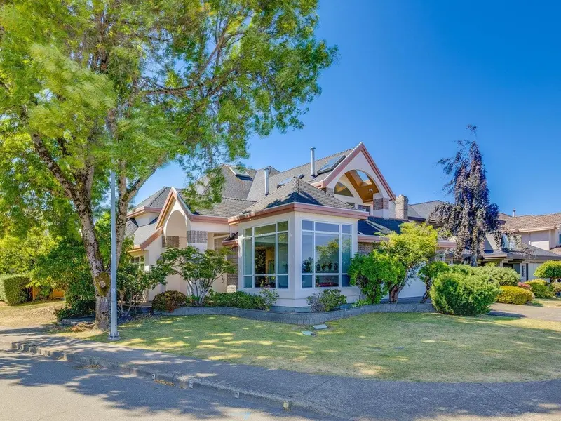 3340 RIVER ROAD - photo 3 of 25