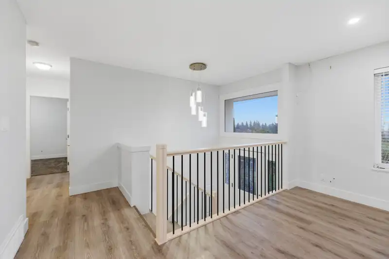 32565 FLEMING AVENUE - photo 2 of 25