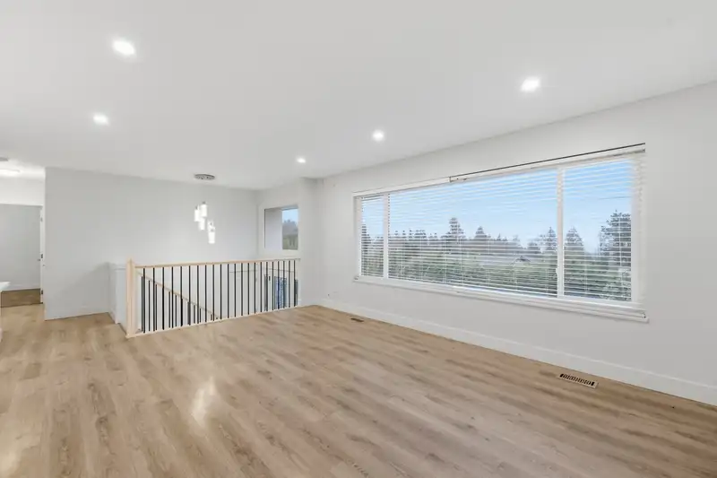 32565 FLEMING AVENUE - photo 4 of 25