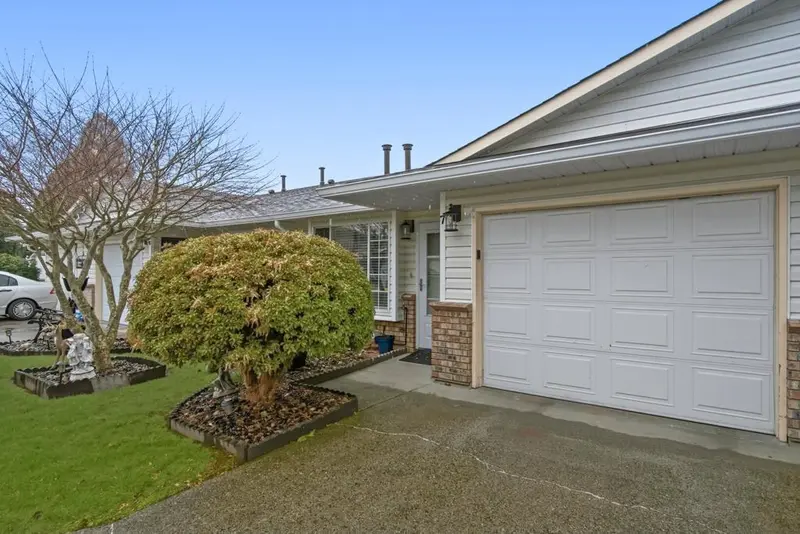 7 18960 ADVENT ROAD - photo 3 of 19