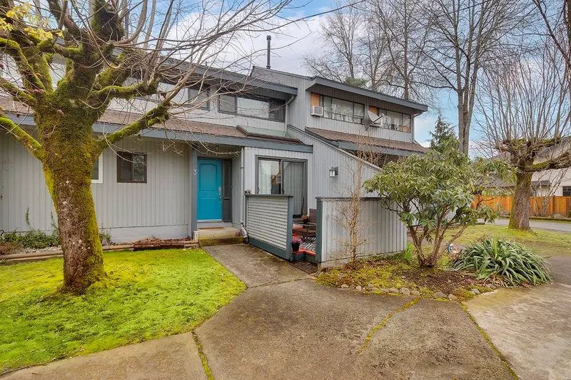 3 19022 119B AVENUE - photo 4 of 25