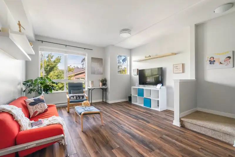 138 2729 158 STREET - photo 2 of 31