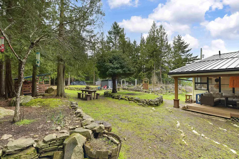 370 CAMPBELL BAY ROAD - photo 4 of 25