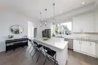 16586 21 AVENUE - thumbnail 6