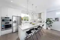 16586 21 AVENUE - thumbnail 7