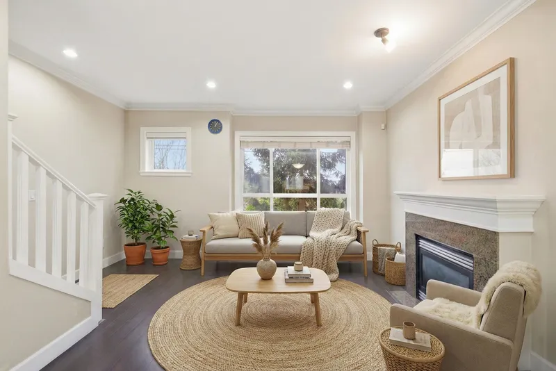 11 10999 STEVESTON HIGHWAY - photo 1 of 24