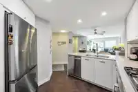 207 2950 KING GEORGE BOULEVARD - thumbnail 18