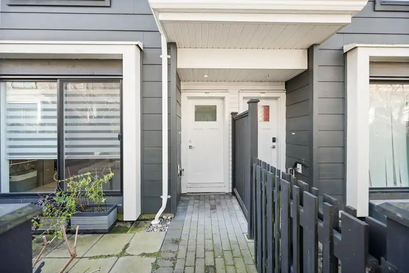 44 16336 23A AVENUE - photo 3 of 40