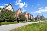 16447 24 AVENUE - thumbnail 1