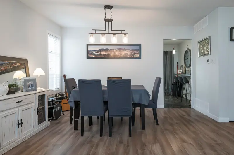 12145 207A STREET - photo 3 of 9