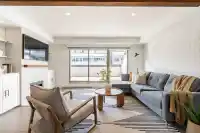 1457 MERKLIN STREET - thumbnail 4