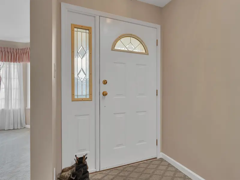 32337 NAKUSP DRIVE - photo 3 of 23