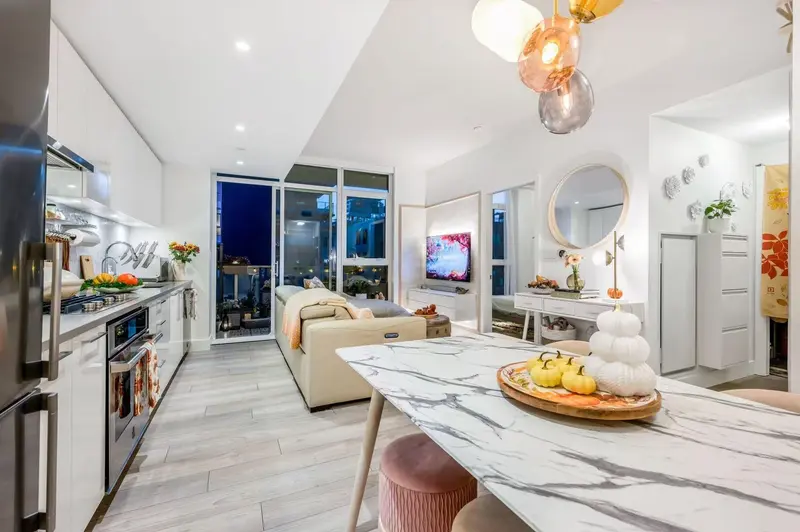 411 3581 E KENT AVENUE NORTH - photo 1 of 20