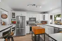 7 14985 VICTORIA AVENUE - thumbnail 12