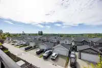 16764 16A AVENUE - thumbnail 3