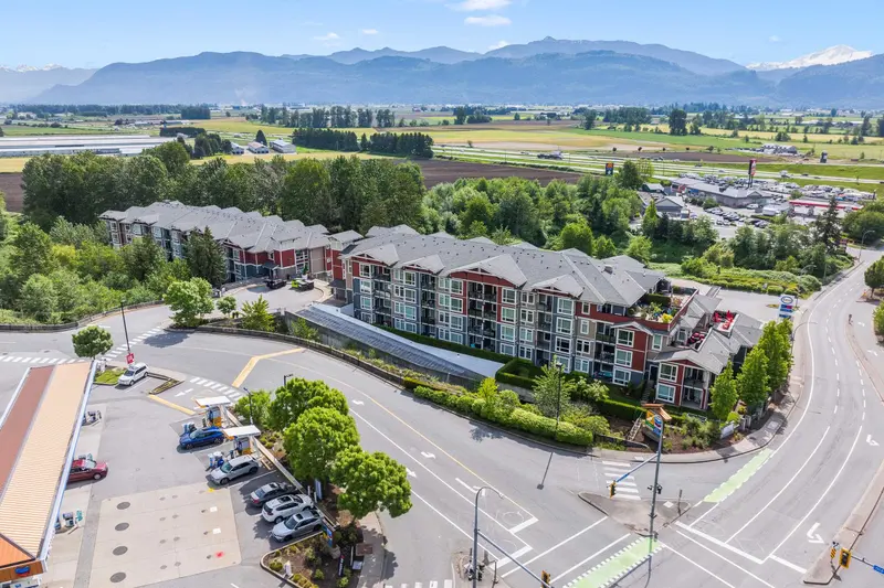 404 2238 WHATCOM ROAD - photo 4 of 25