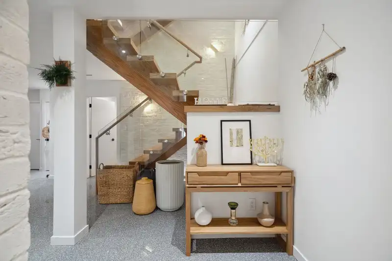 828 STEVENS STREET - photo 3 of 40