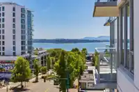 605 1441 JOHNSTON ROAD - thumbnail 2