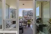 605 1441 JOHNSTON ROAD - thumbnail 20