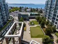 605 1441 JOHNSTON ROAD - thumbnail 29