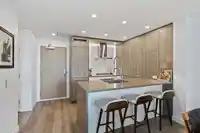 605 1441 JOHNSTON ROAD - thumbnail 8