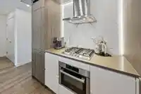 605 1441 JOHNSTON ROAD - thumbnail 10