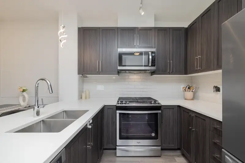 102 2960 151 STREET - photo 3 of 35