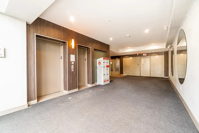 401 13728 108 AVENUE - photo 3 of 25