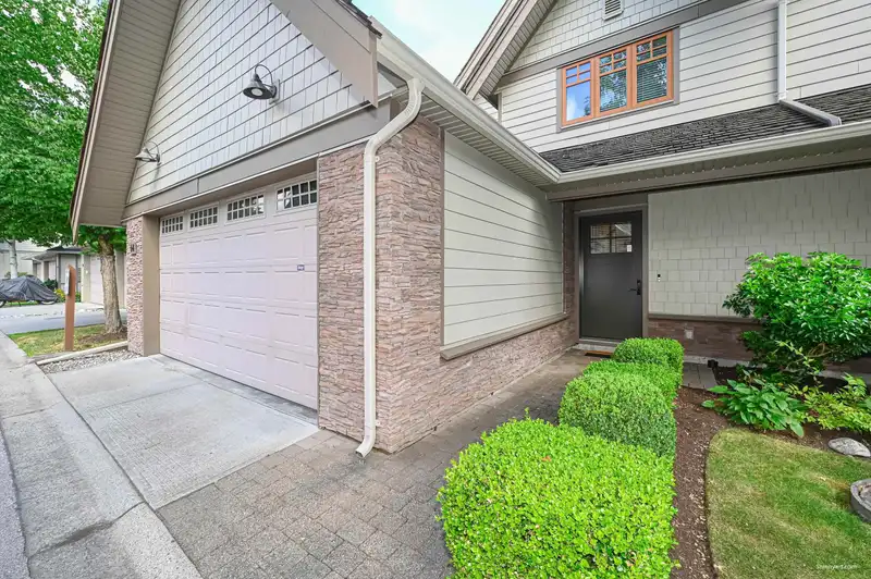 64 3109 161 STREET - photo 4 of 32